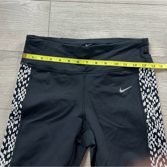 NIKE Legendary Checker Black Legging Tights - Picture 9 of 11